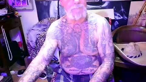 blindsurfer780299 online show from July 13, 9:50 pm