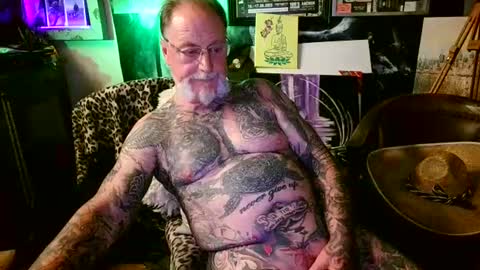 blindsurfer780299 online show from July 26, 9:11 pm