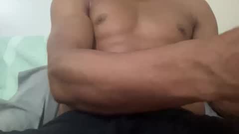 Snapshot of blingsexxx420 chatting on May 1, 5:17 pm blingsexxx420 online show from May 1, 5:17 pm