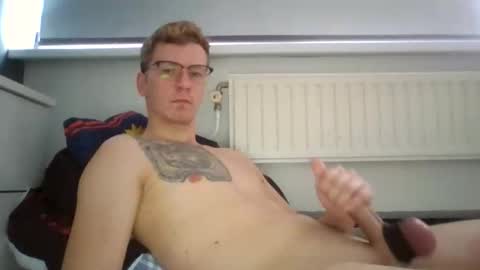 Snapshot of blondapollonl chatting on December 21, 11:17 am Apollo online show from December 21, 11:17 am