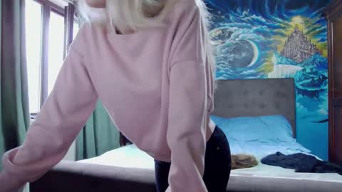 blonde4pasion online show from February 7, 2:32 pm