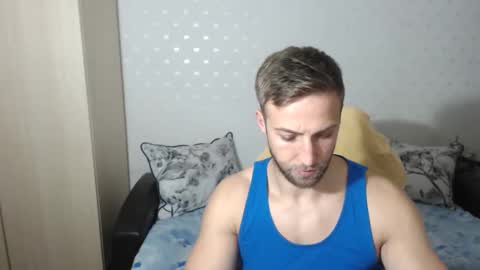 Mr Blond online show from December 4, 8:51 pm