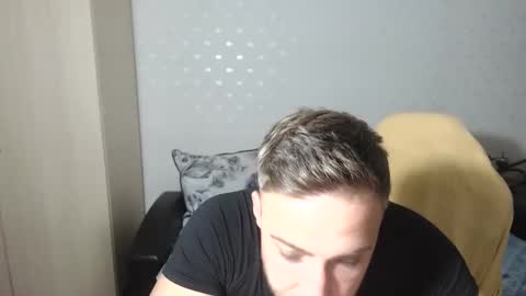 Mr Blond online show from December 11, 8:39 pm