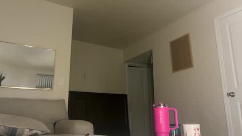 blondebunny999 online show from March 7, 8:00 am