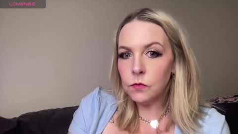 Snapshot of blondejj chatting on October 5, 6:50 pm JJ online show from October 5, 6:50 pm