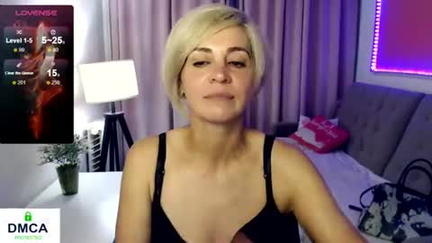Lola online show from June 29, 7:36 pm