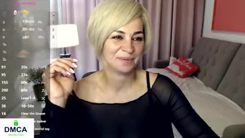 Lola online show from July 12, 3:58 pm