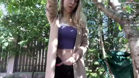 OnlyFans livia77   twitter liv20 4u online show from May 18, 7:36 am