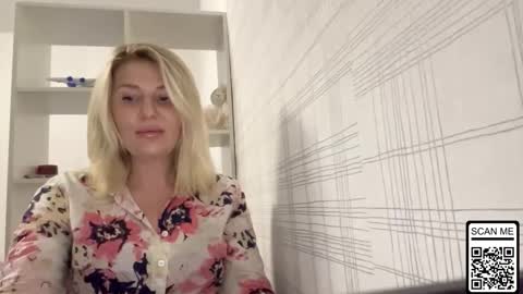 blondie_xoxoxo online show from October 25, 4:46 pm