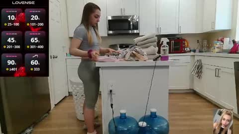 Bubbles online show from April 18, 7:07 pm