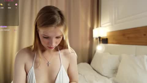 blondoll online show from July 6, 1:02 am