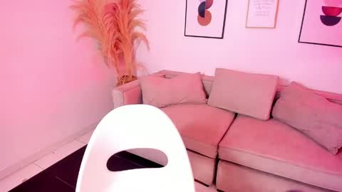 blue_angeel online show from April 28, 12:32 pm
