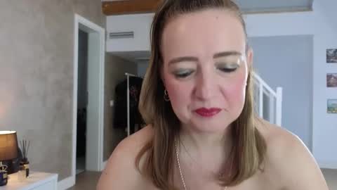 Snapshot of blue_angel_sweet chatting on February 5, 4:28 am blue_angel_sweet online show from February 5, 4:28 am