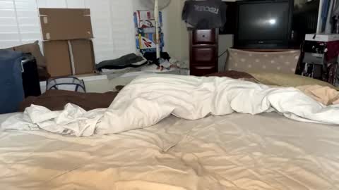 Snapshot of blue_cum_bunny123 chatting on March 16, 10:30 am blue_cum_bunny123 online show from March 16, 10:30 am