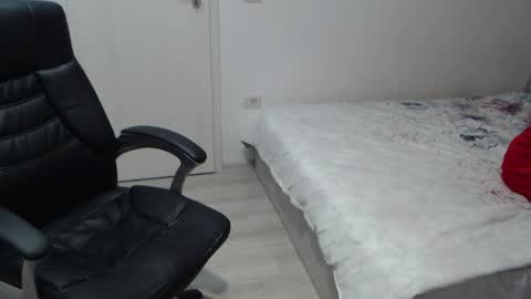 Juliet online show from February 6, 6:00 pm