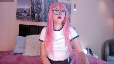blue_sixx online show from June 4, 10:27 pm