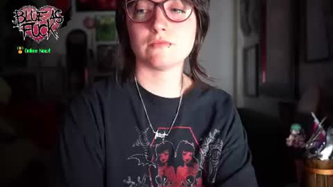 Blue online show from June 12, 5:17 am