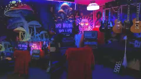 Snapshot of bluebandekim chatting on April 5, 10:01 am bluebandekim online show from April 5, 10:01 am