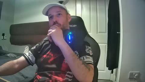 bluebirdflame1 online show from March 7, 2:36 am