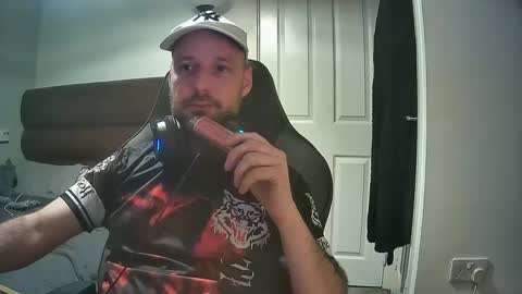 bluebirdflame1 online show from March 7, 5:40 am