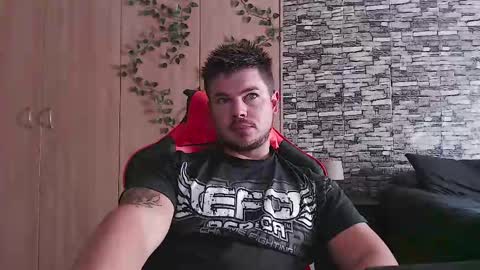 blueeyeboy0 online show from September 15, 11:21 am