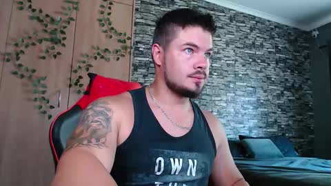 blueeyeboy0 online show from January 10, 7:32 am