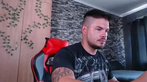 blueeyeboy0 online show from February 27, 9:31 am