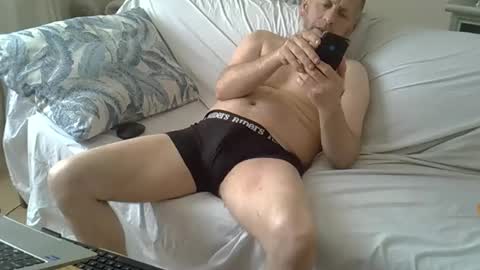 Snapshot of bluehot59 chatting on March 8, 11:03 am blue online show from March 8, 11:03 am