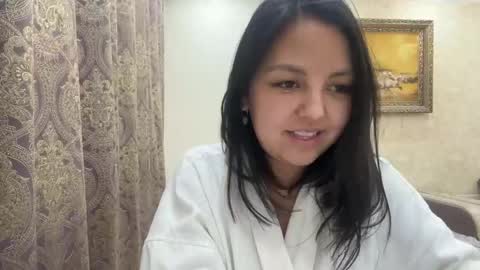 Snapshot of bluesilk_sins chatting on January 13, 5:18 pm bluesilk_sins online show from January 13, 5:18 pm