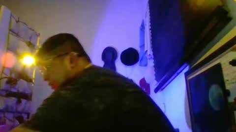 bluevegeta143 online show from March 4, 9:48 am