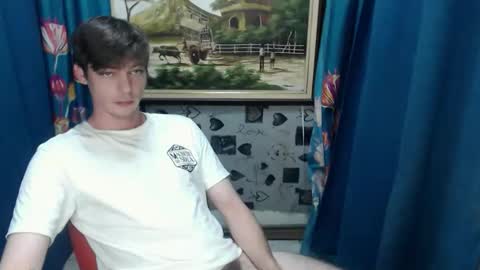 blueeyedboyisasia online show from May 9, 8:08 am