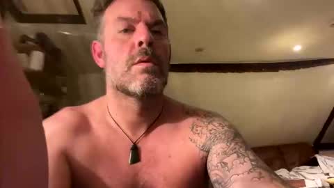 Blueyloey online show from October 7, 1:25 am