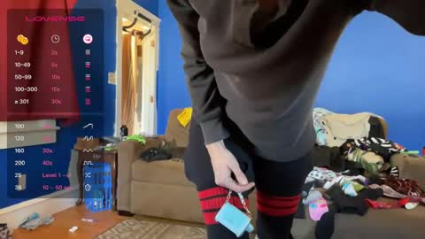 Blunt Xlut online show from November 24, 5:12 pm