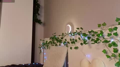 Snapshot of blushinbloom chatting on February 17, 6:32 am Dolores online show from February 17, 6:32 am