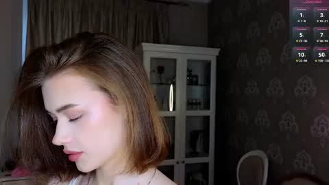 Snapshot of bluuemarine chatting on June 14, 3:47 pm Mary online show from June 14, 3:47 pm