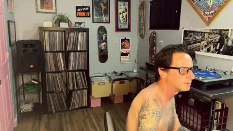 ZuperZexyZounds online show from April 16, 2:56 am