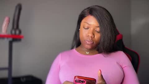       online show from April 18, 7:07 pm