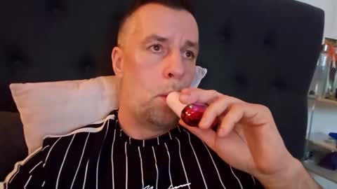 Snapshot of bobberman78 chatting on March 15, 5:52 pm Dan online show from March 15, 5:52 pm