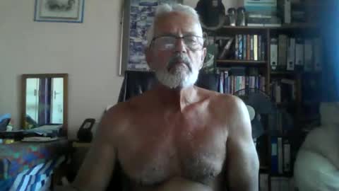 Bobbgud online show from May 24, 1:49 pm