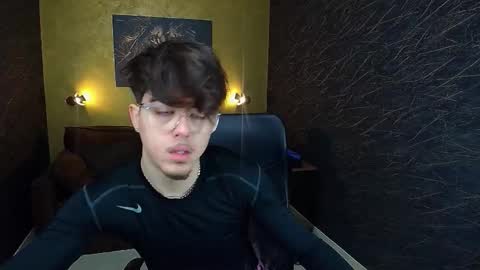 BodhiHayes online show from March 5, 7:59 am