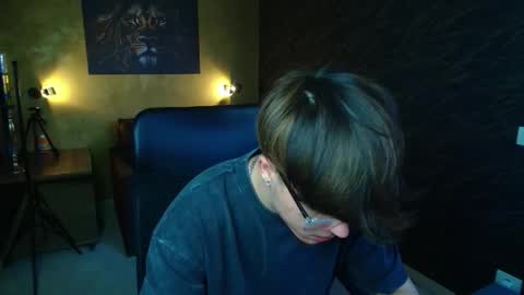 BodhiHayes online show from April 16, 4:35 am