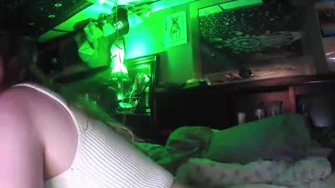 Delirious online show from February 14, 3:31 pm