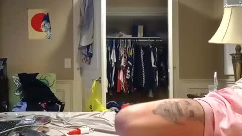 Snapshot of bodyyattiyatti chatting on December 27, 10:45 am Sailorartemis online show from December 27, 10:45 am