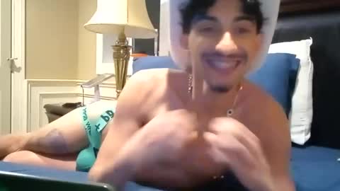 Snapshot of bodyyattiyatti chatting on January 13, 6:38 am Sailorartemis online show from January 13, 6:38 am