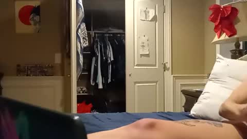 Snapshot of bodyyattiyatti chatting on February 27, 9:11 am Sailorartemis online show from February 27, 9:11 am