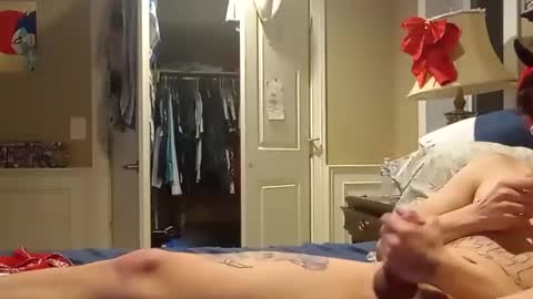 Snapshot of bodyyattiyatti chatting on March 4, 6:37 am Sailorartemis online show from March 4, 6:37 am