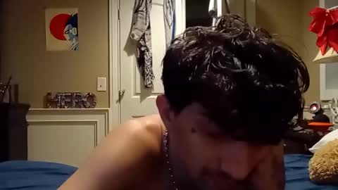 Snapshot of bodyyattiyatti chatting on March 6, 12:54 am Sailorartemis online show from March 6, 12:54 am