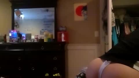 Snapshot of bodyyattiyatti chatting on September 24, 12:03 am Sailorartemis online show from September 24, 12:03 am