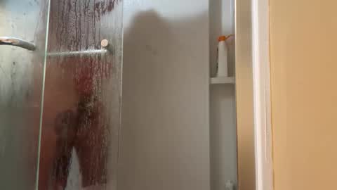 Snapshot of bodyyattiyatti chatting on October 15, 1:17 am Sailorartemis online show from October 15, 1:17 am