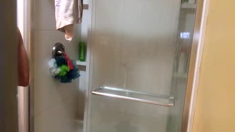 Snapshot of bodyyattiyatti chatting on October 22, 12:44 am Sailorartemis online show from October 22, 12:44 am